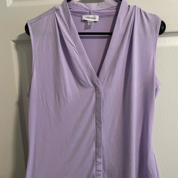 Calvin Klein woman’s dressy top - Picture 2 of 2